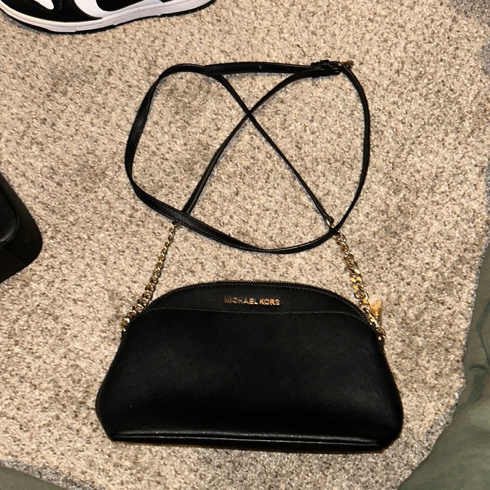 Black Michael Kors side bag